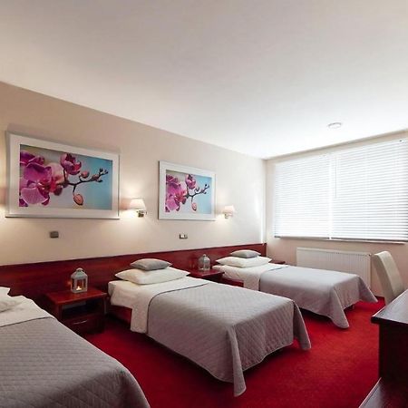 Hotel Sara Koło 외부 사진