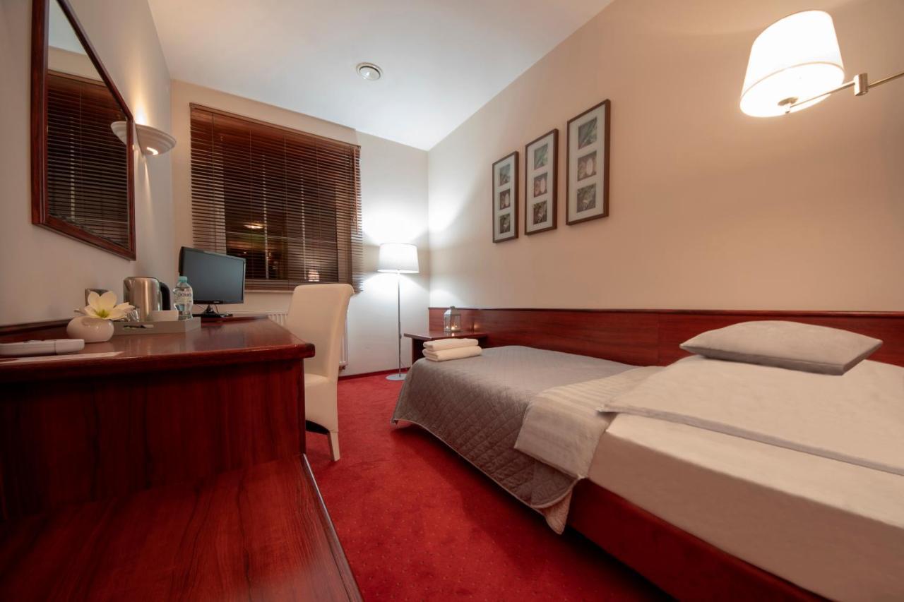 Hotel Sara Koło 외부 사진