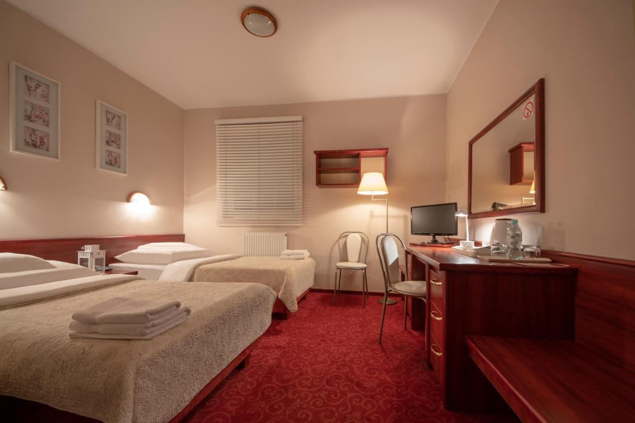 Hotel Sara Koło 외부 사진